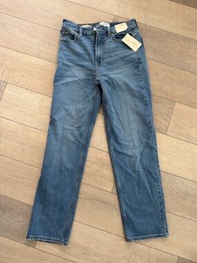 Universal Thread Women's Straight Leg Jeans - Blue Wash